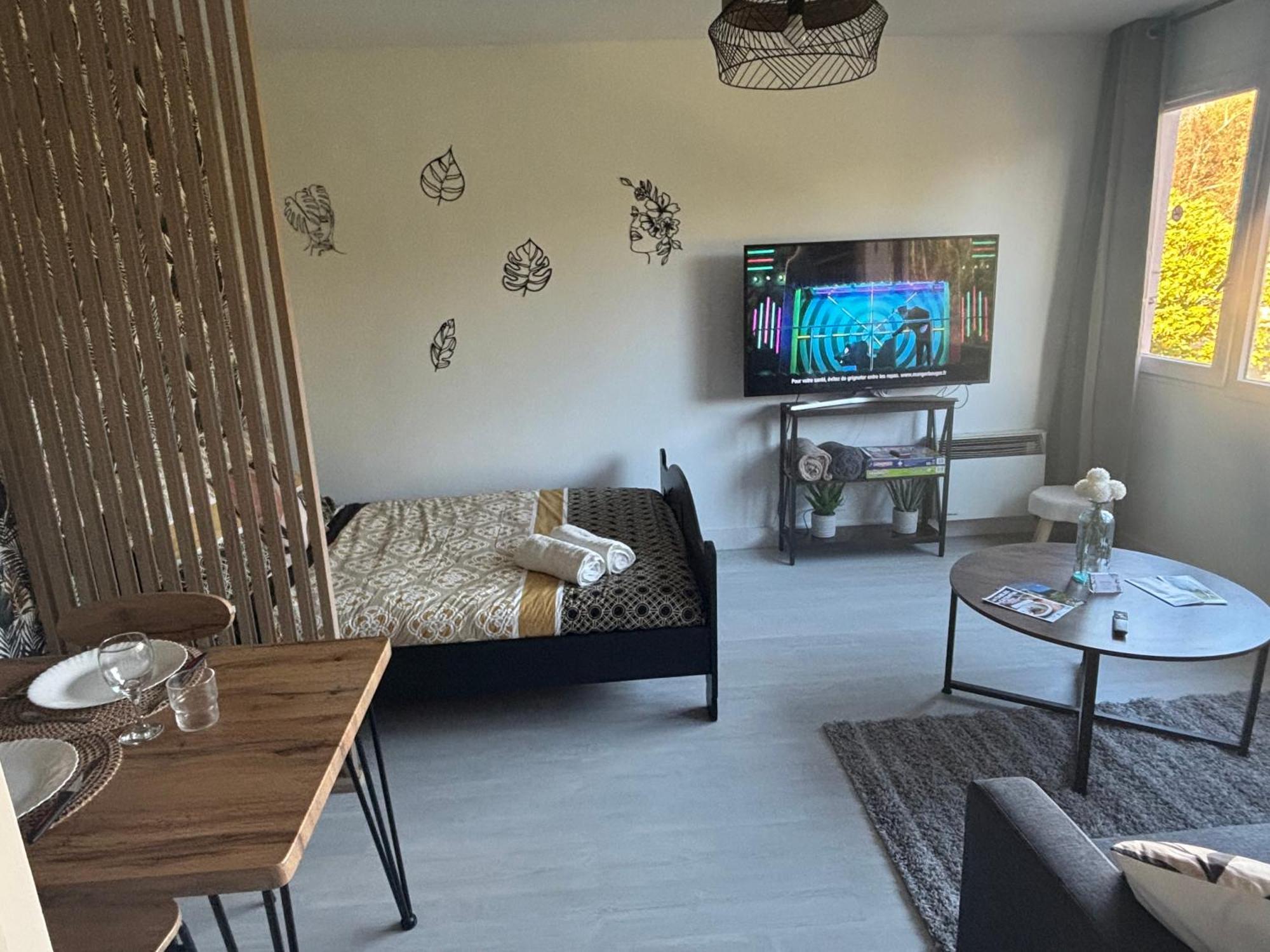 Bienvenue Chez Vous Apartment Valognes Exterior foto